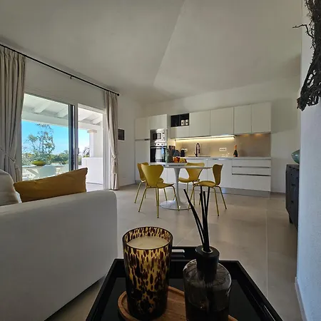 Ambra House 산테오도로